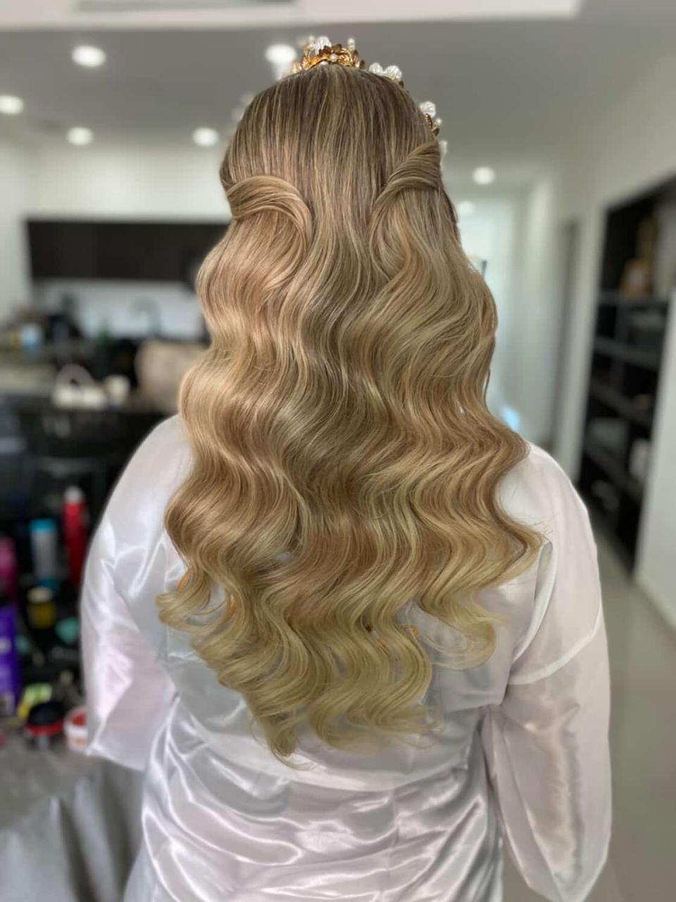 Bridal hair styling, soft glam waves